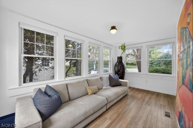 653 Ridgewood Avenue, Bloomfield Twp., NJ 07003