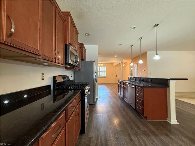 513 Corlew CT, Chesapeake, VA 23320