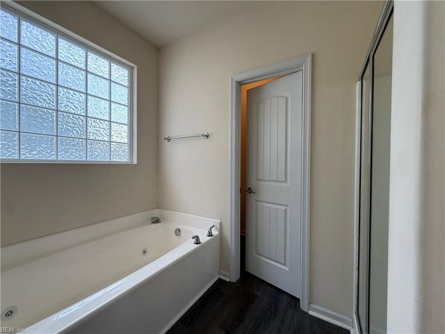 513 Corlew CT, Chesapeake, VA 23320