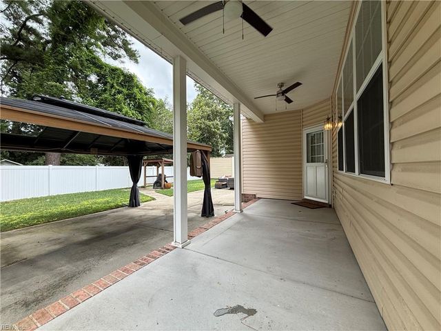 513 Corlew CT, Chesapeake, VA 23320