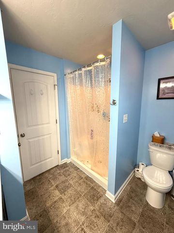 76 SKYVIEW CIR, Hanover, PA 17331