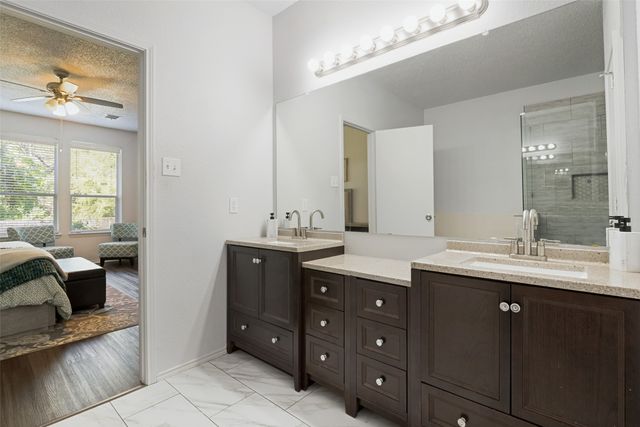 230 Longhorn Trail, Grand Prairie, TX 75052