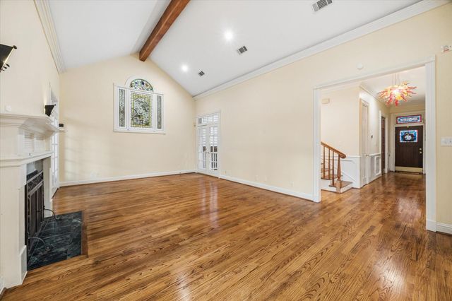 2018 Columbia Street, Houston, TX 77008