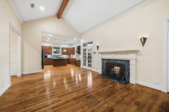 2018 Columbia Street, Houston, TX 77008