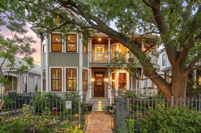 2018 Columbia Street, Houston, TX 77008