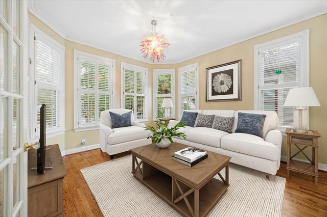 2018 Columbia Street, Houston, TX 77008