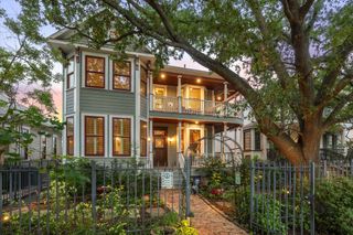 2018 Columbia Street, Houston, TX 77008