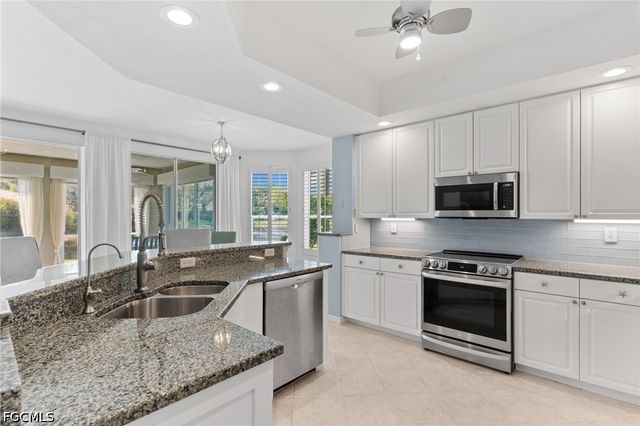 24371 Sandpiper Isle WAY 302, Bonita Springs, FL 34134
