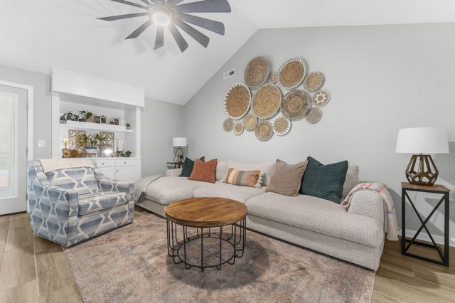 1527 Kentwood Circle, Charleston, SC 29412