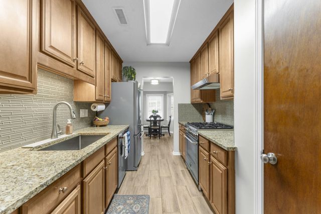 1527 Kentwood Circle, Charleston, SC 29412