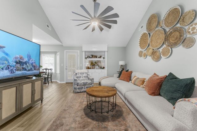 1527 Kentwood Circle, Charleston, SC 29412