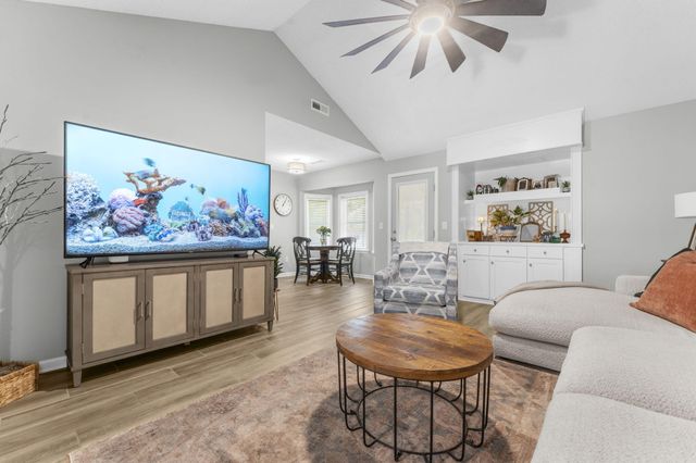 1527 Kentwood Circle, Charleston, SC 29412