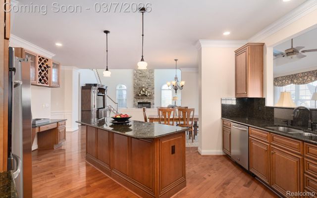 3763 Red Maple Court, Oakland Charter Township, MI 48363