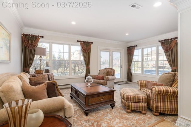 3763 Red Maple Court, Oakland Charter Township, MI 48363