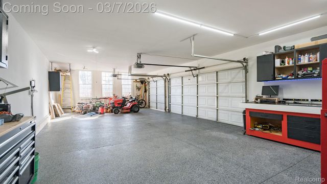 3763 Red Maple Court, Oakland Charter Township, MI 48363