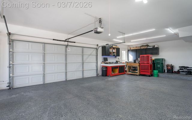 3763 Red Maple Court, Oakland Charter Township, MI 48363