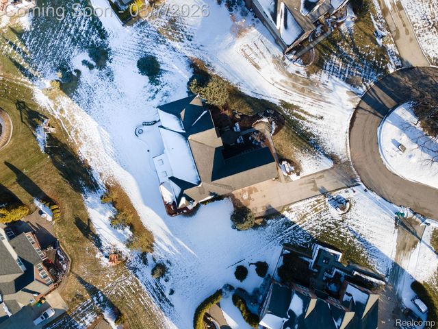 3763 Red Maple Court, Oakland Charter Township, MI 48363