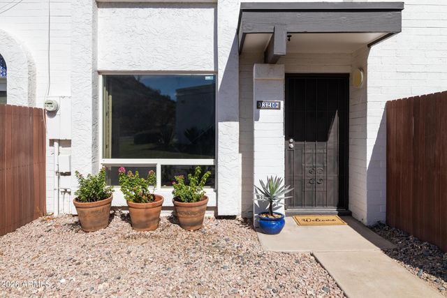 13210 N 3RD Way, Phoenix, AZ 85022