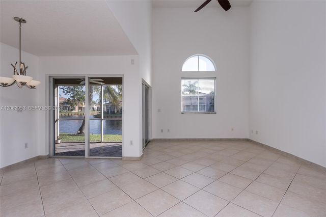 1540 N Trafalgar Circle, Hollywood, FL 33020