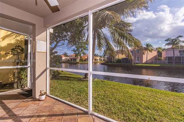 1540 N Trafalgar Circle, Hollywood, FL 33020