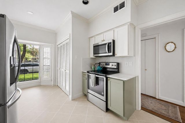 1006 Augusta Drive 123, Houston, TX 77057
