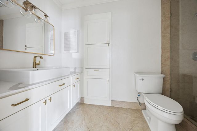 1006 Augusta Drive 123, Houston, TX 77057