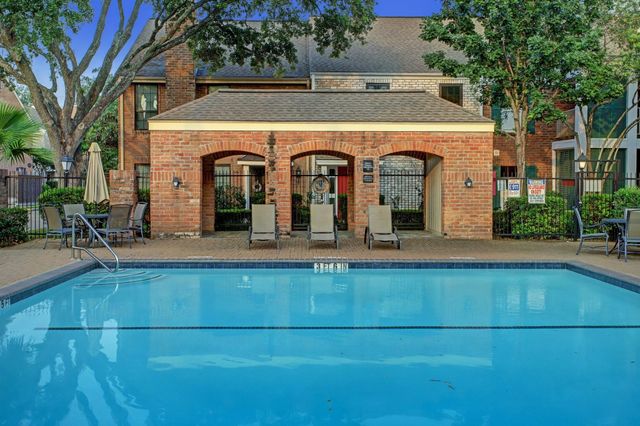 1006 Augusta Drive 123, Houston, TX 77057