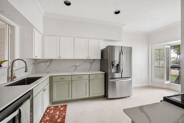 1006 Augusta Drive 123, Houston, TX 77057
