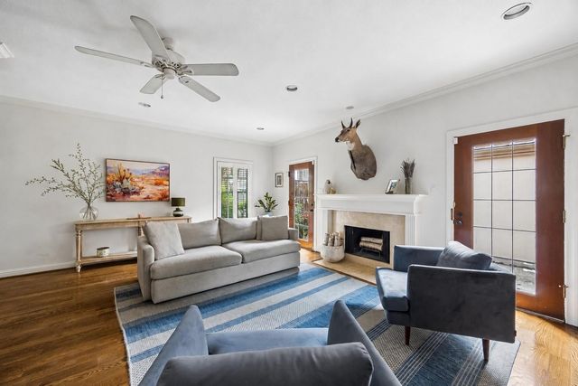 1006 Augusta Drive 123, Houston, TX 77057
