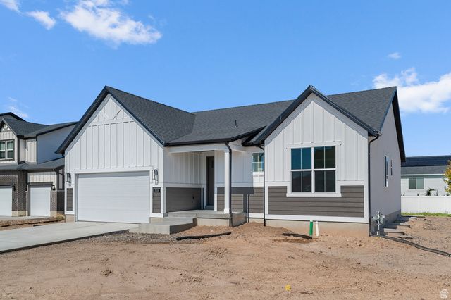 3016 W 2650 N, Clinton, UT 84015