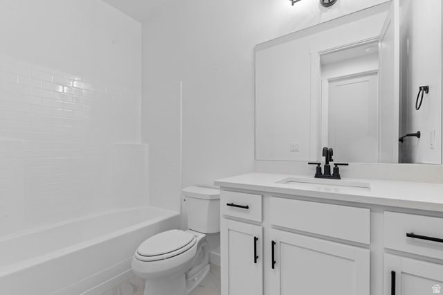 3016 W 2650 N, Clinton, UT 84015