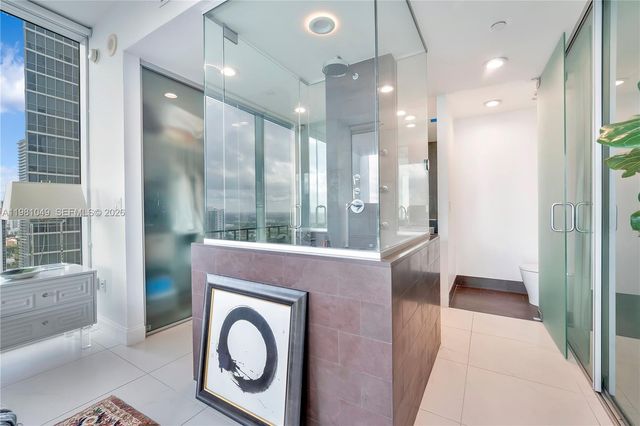 1040 Biscayne Blvd 3306, Miami, FL 33132