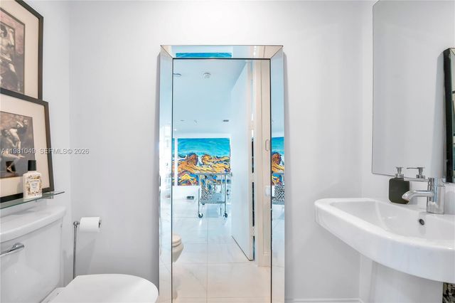 1040 Biscayne Blvd 3306, Miami, FL 33132