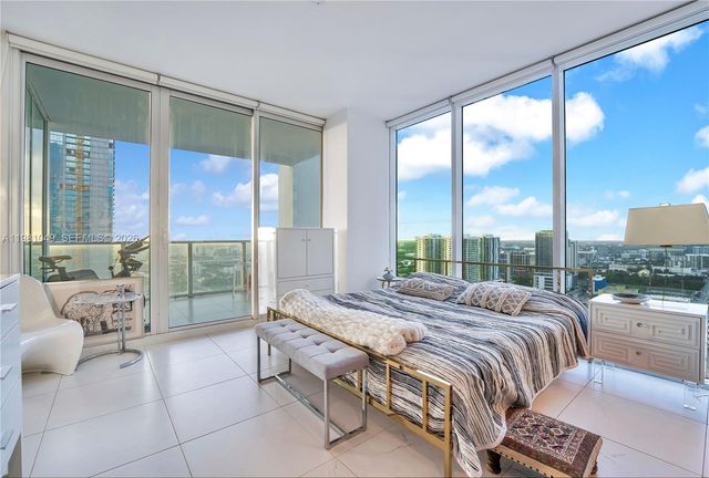 1040 Biscayne Blvd 3306, Miami, FL 33132