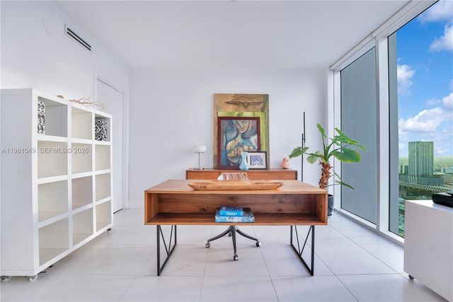 1040 Biscayne Blvd 3306, Miami, FL 33132