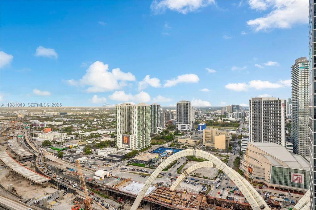 1040 Biscayne Blvd 3306, Miami, FL 33132