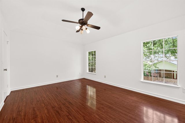 42 Rockridge Drive, The Woodlands, TX 77381