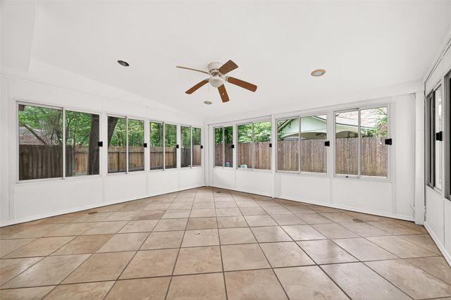 42 Rockridge Drive, The Woodlands, TX 77381