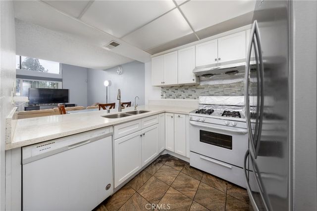 861 S Mountain, Ontario, CA 91762