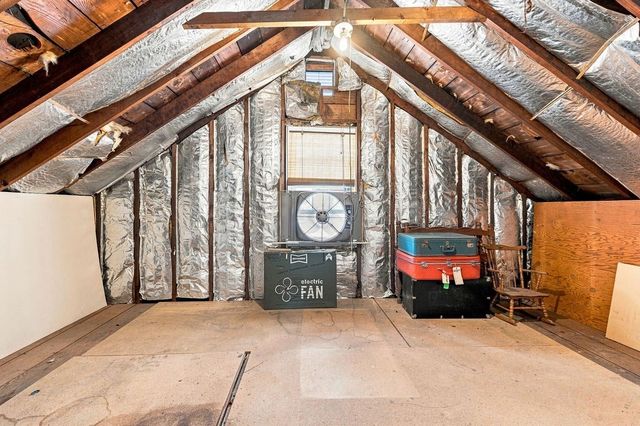 5 Brewster St, New Bedford, MA 02745