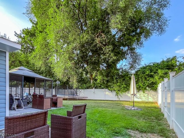 28 Plymouth Rd, Paterson City, NJ 07502