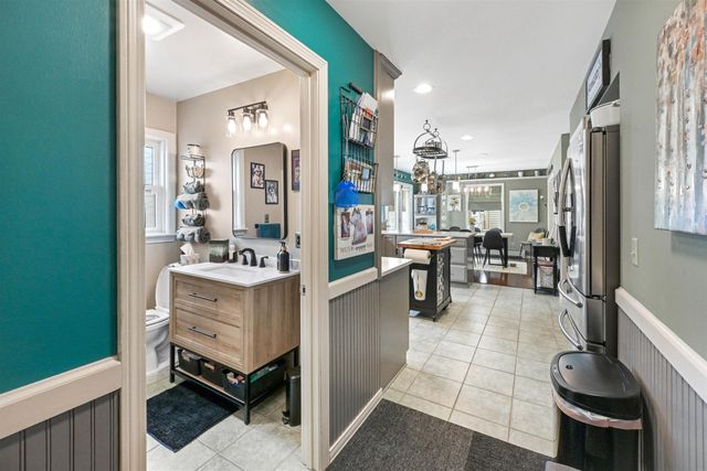 21 Grey Meadow Drive, Burlington, VT 05408