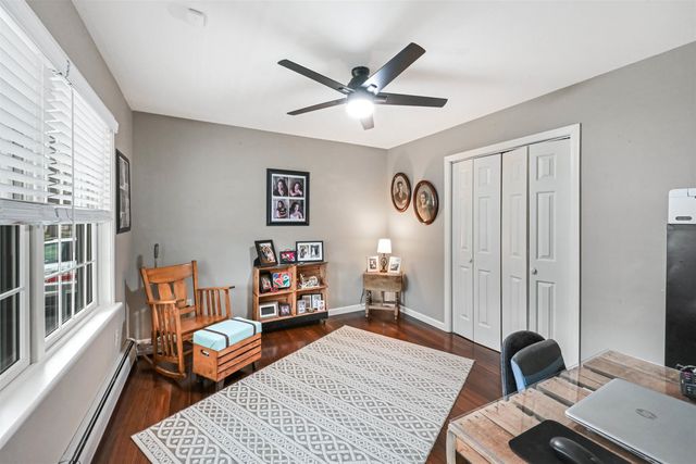 21 Grey Meadow Drive, Burlington, VT 05408