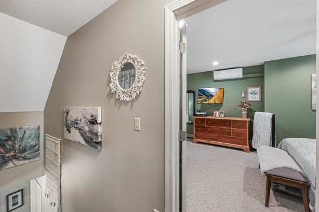 21 Grey Meadow Drive, Burlington, VT 05408