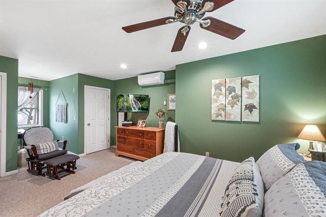 21 Grey Meadow Drive, Burlington, VT 05408