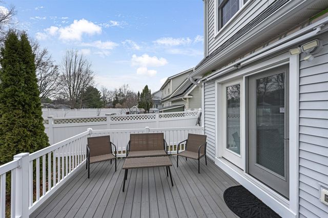 21 Grey Meadow Drive, Burlington, VT 05408