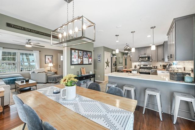 21 Grey Meadow Drive, Burlington, VT 05408