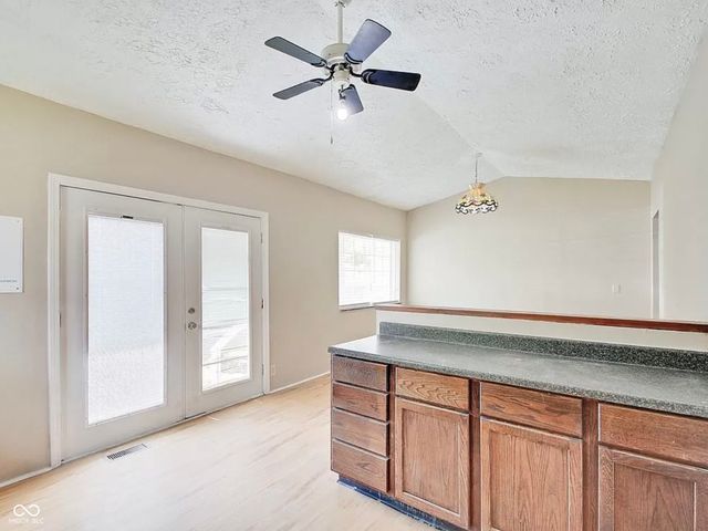 2937 W 10th Street, Indianapolis, IN 46222