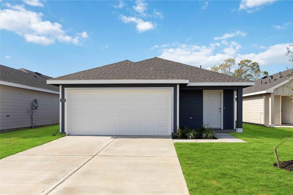 6231 Weezy Willow Lane, Houston, TX 77048
