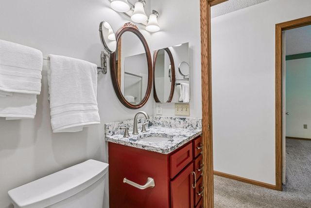 64 Thompson Avenue W 43, West Saint Paul, MN 55118